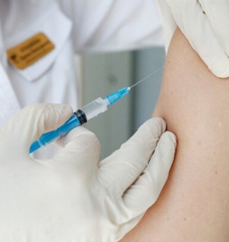 В РФ началась массовая постановка прививок от коронавируса