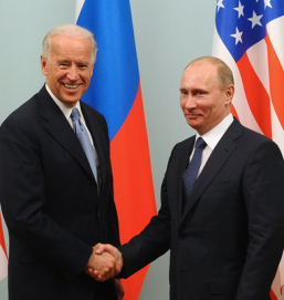 Рябков: у РФ и США перед саммитом найдены отличия в повестках дня